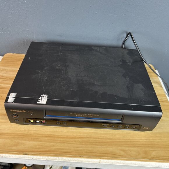 Panasonic Omnivision VHS Model PV-7452 TESTED works No remote - Picture 2 of 7